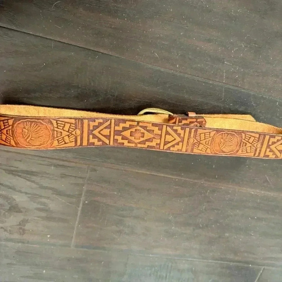 Vintage embossed southwestern leather belt 36 steerhide - Picture 3 of 4